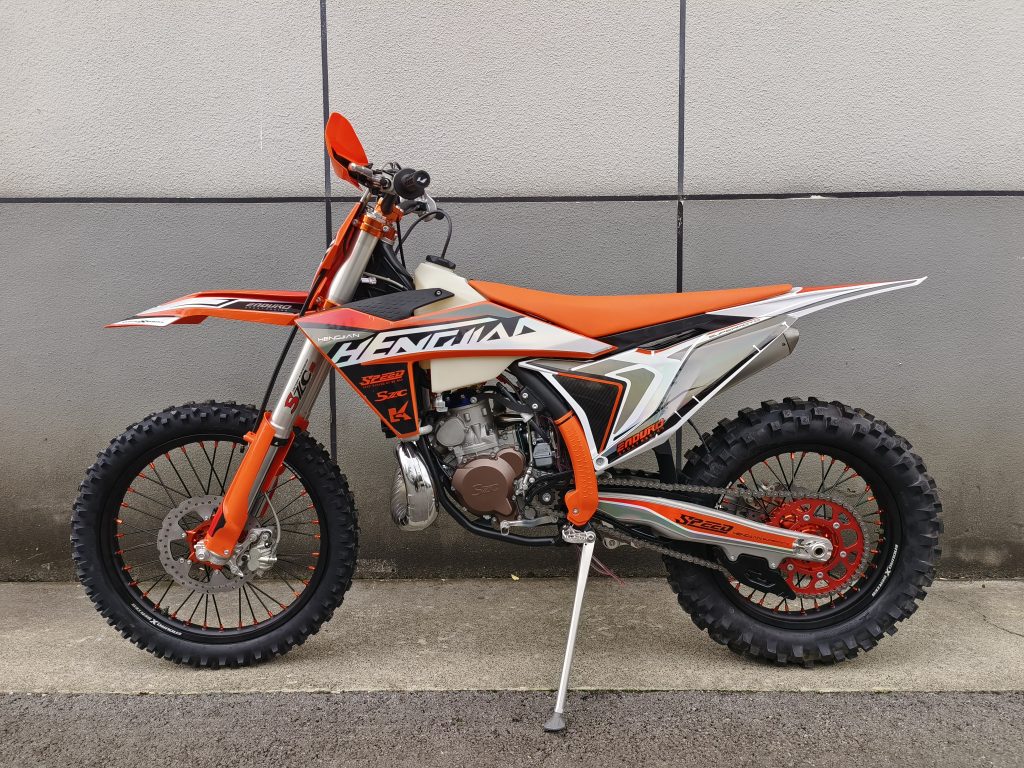 Z300 2冲-04(高配化油器版-带前大灯尾灯)